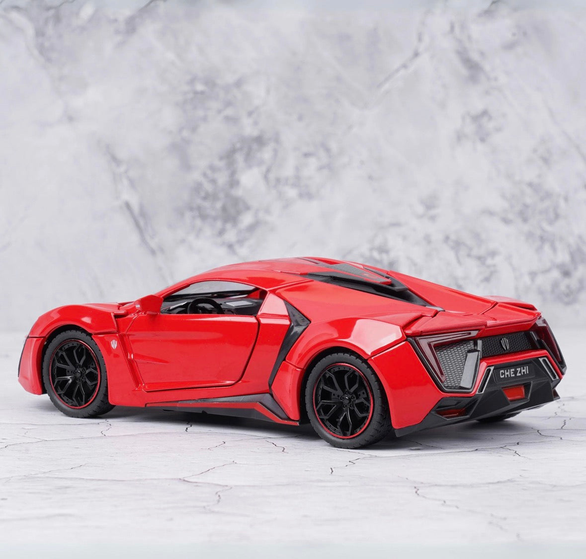 Lycan Hypersport 1:24 Scale Red