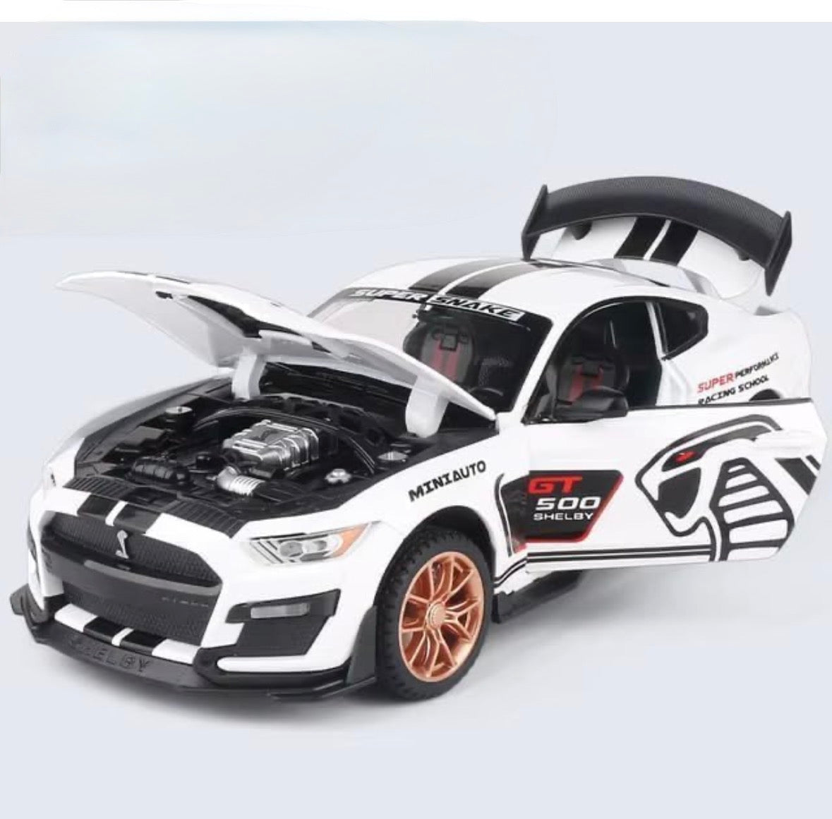 Mustang Shelby GT500 1:32 Scale White