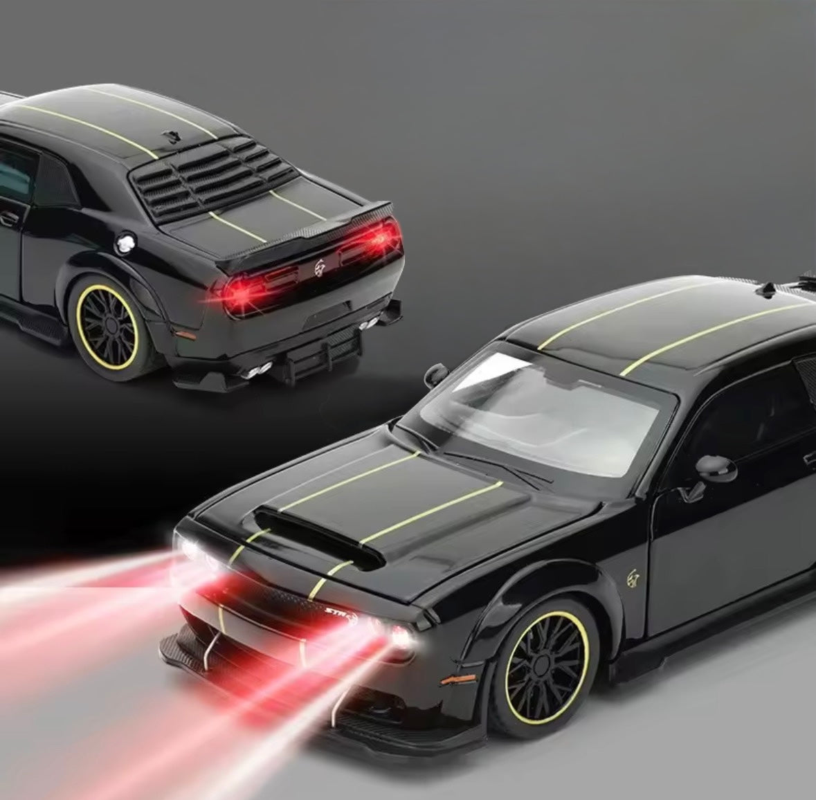 Dodge Challenger Hell Cat 1:32 Scale Black
