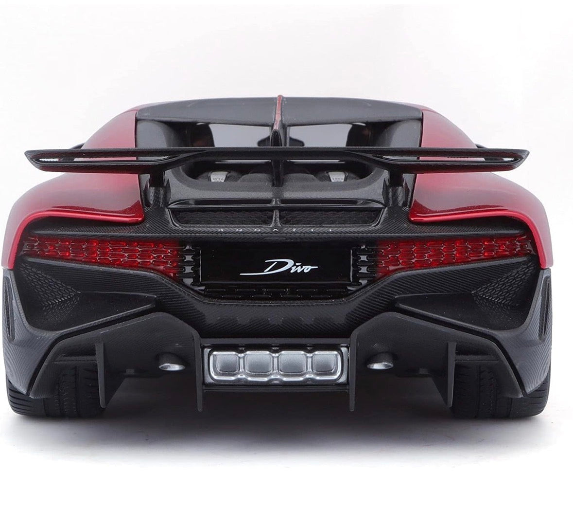 Bugatti Divo 1:32 Scale Red