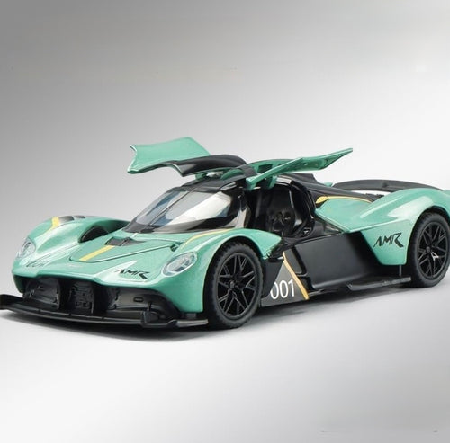 Aston Martin Valkyrie AMR 1:32 Scale Green