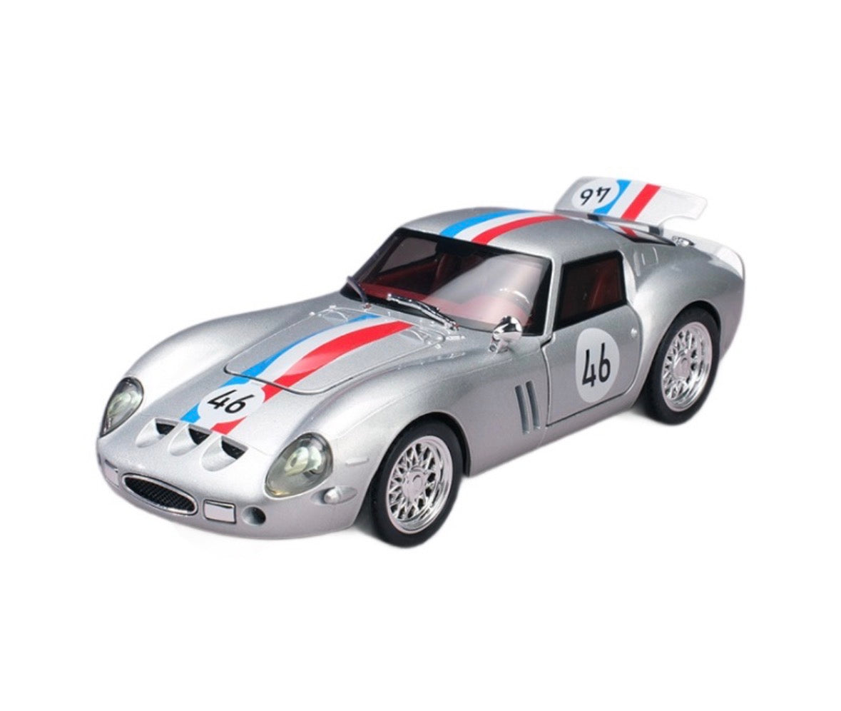 Ferrari 250 GTO 1:32 Scale Silver