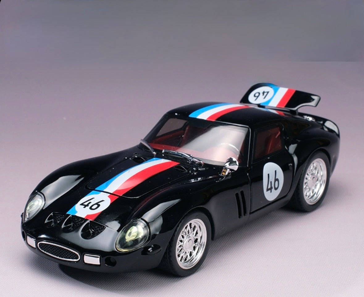 Ferrari 250 GTO 1:32 Scale Black