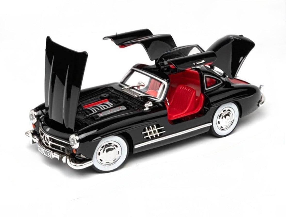 Mercedes 300 SL Vintage 1:24 Scale Black